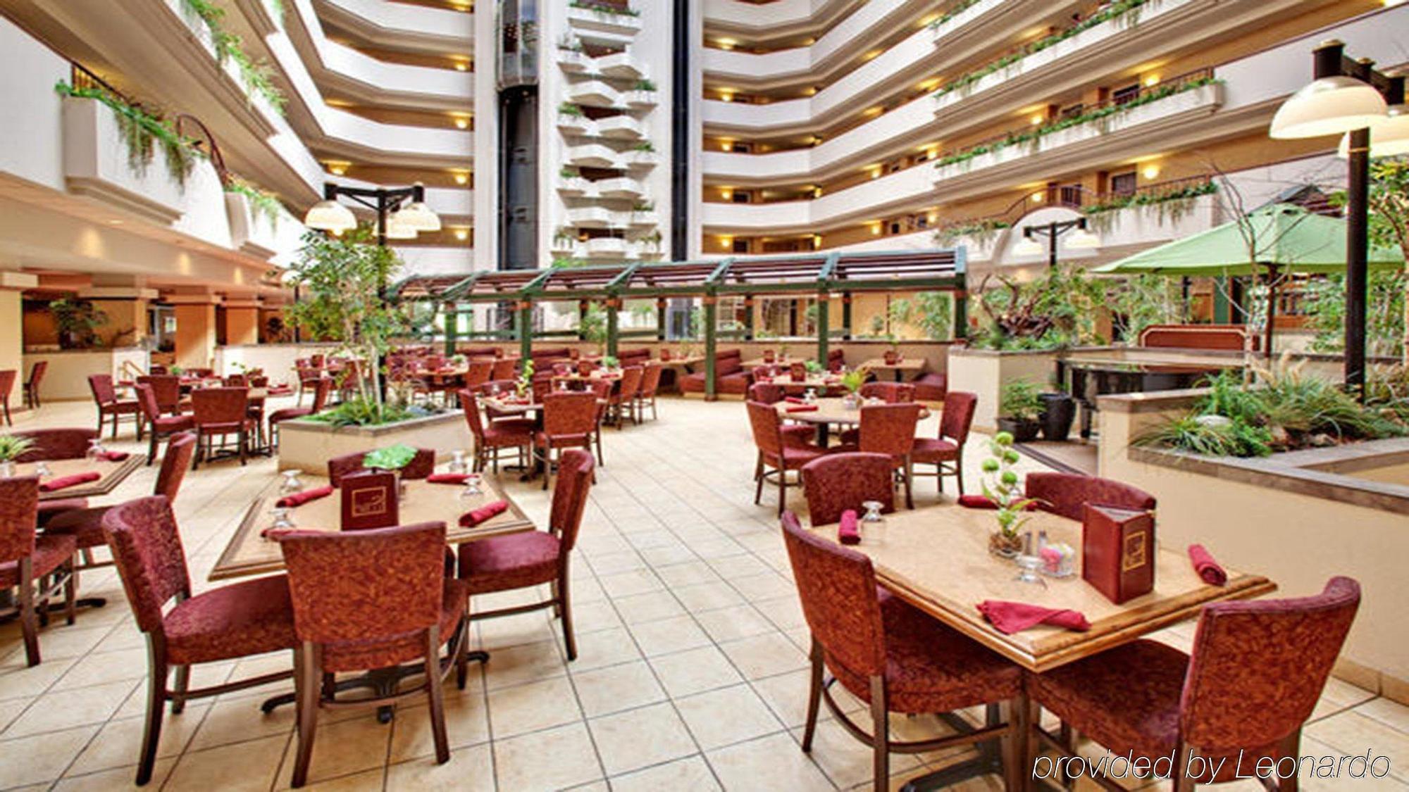 Hotel Doubletree By Hilton Rapid Downtown Convention Center 3*